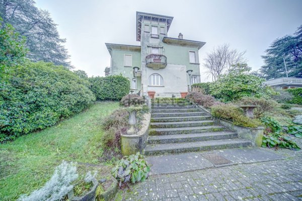 casa indipendente in vendita a Jerago con Orago