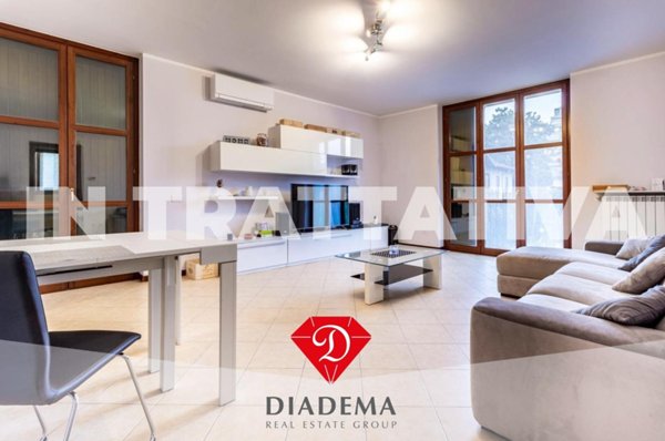 appartamento in vendita a Jerago con Orago