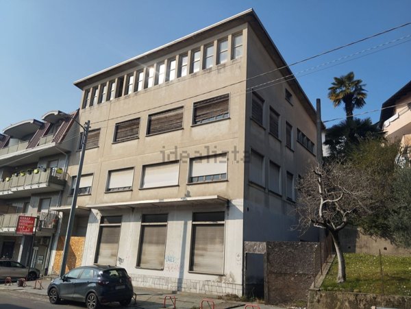 casa indipendente in vendita a Jerago con Orago