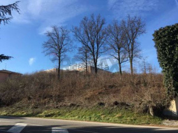 terreno edificabile in vendita a Jerago con Orago