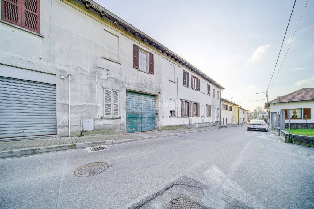 casa indipendente in vendita a Jerago con Orago