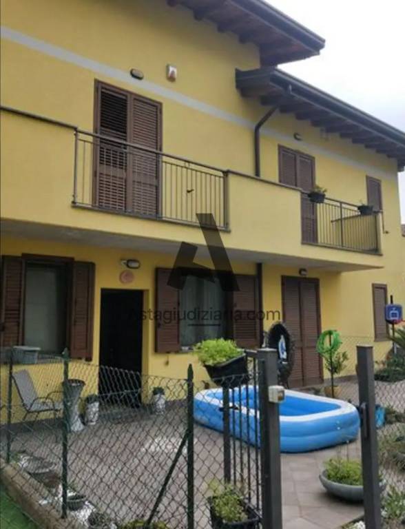 appartamento in vendita a Jerago con Orago