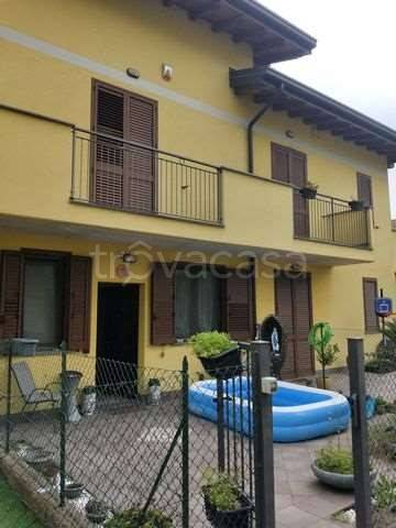 casa indipendente in vendita a Jerago con Orago