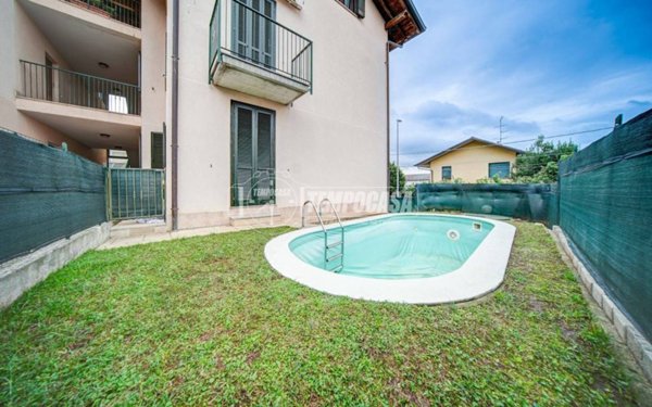 appartamento in vendita a Jerago con Orago