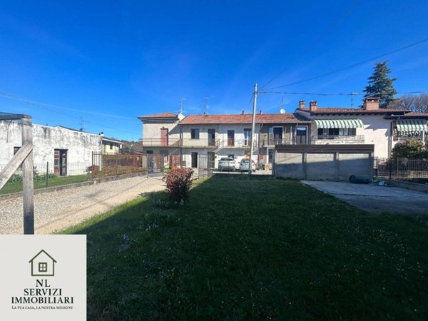 casa indipendente in vendita a Jerago con Orago