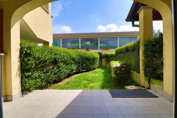 appartamento in vendita a Jerago con Orago