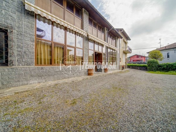 casa indipendente in vendita a Jerago con Orago