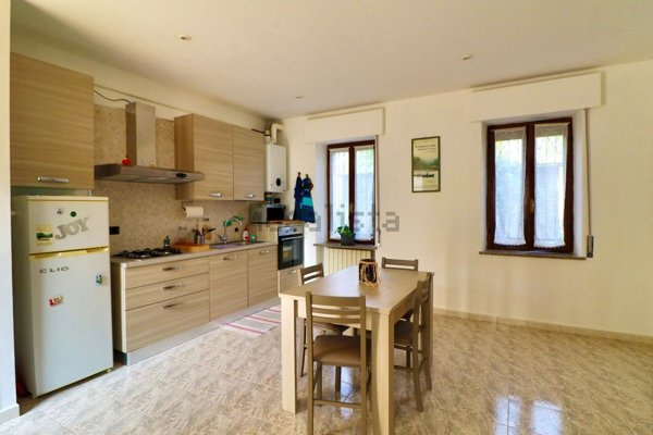 appartamento in vendita a Jerago con Orago