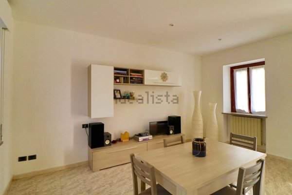 appartamento in vendita a Jerago con Orago