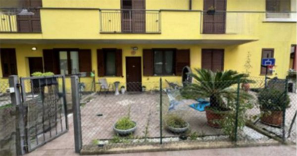 casa indipendente in vendita a Jerago con Orago