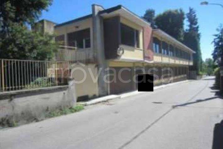 capannone in vendita a Jerago con Orago