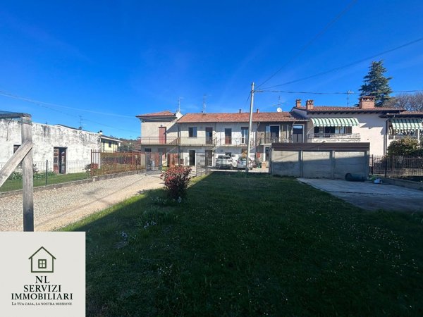 casa indipendente in vendita a Jerago con Orago