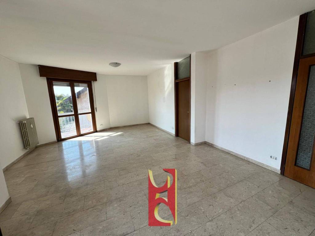 appartamento in vendita a Jerago con Orago