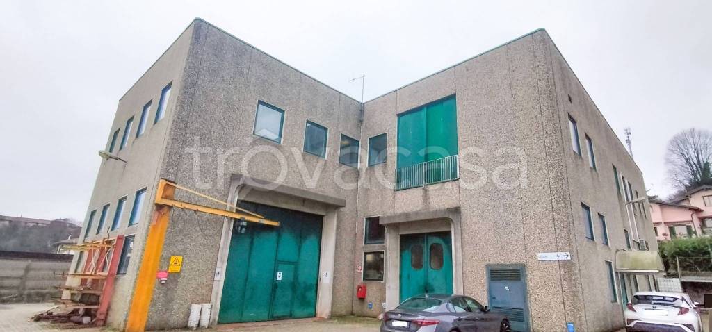 locale commerciale in vendita a Jerago con Orago