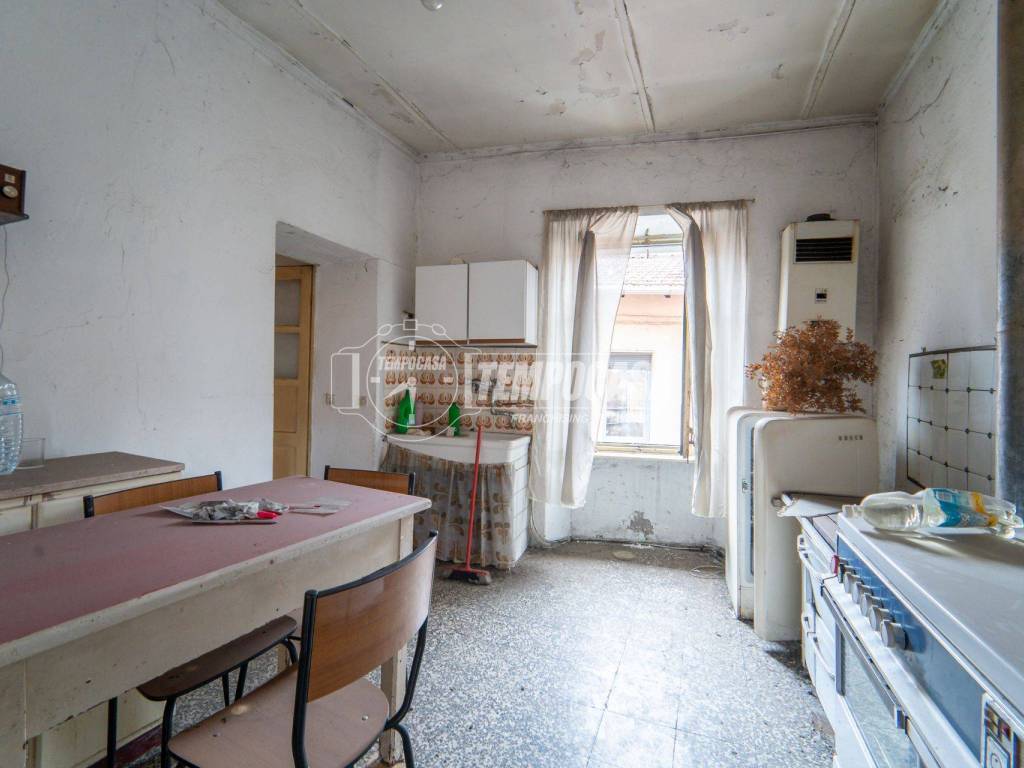 appartamento in vendita a Jerago con Orago