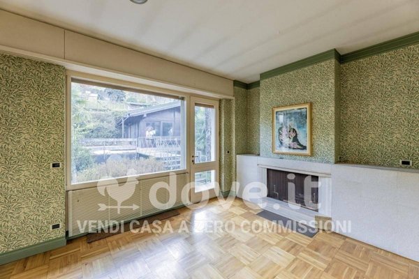 casa indipendente in vendita a Lavena Ponte Tresa in zona Ponte Tresa