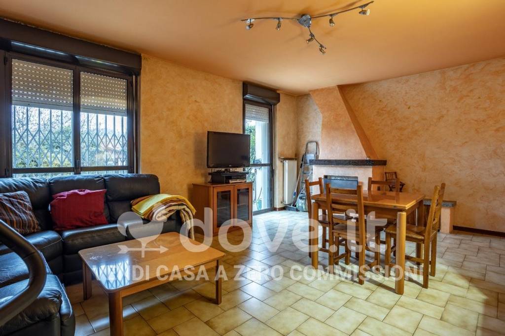 appartamento in vendita a Lavena Ponte Tresa