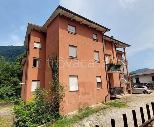 appartamento in vendita a Lavena Ponte Tresa