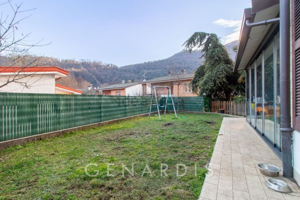 appartamento in vendita a Lavena Ponte Tresa