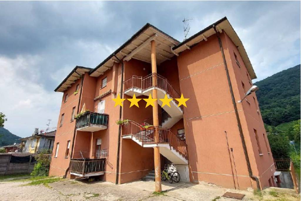 appartamento in vendita a Lavena Ponte Tresa