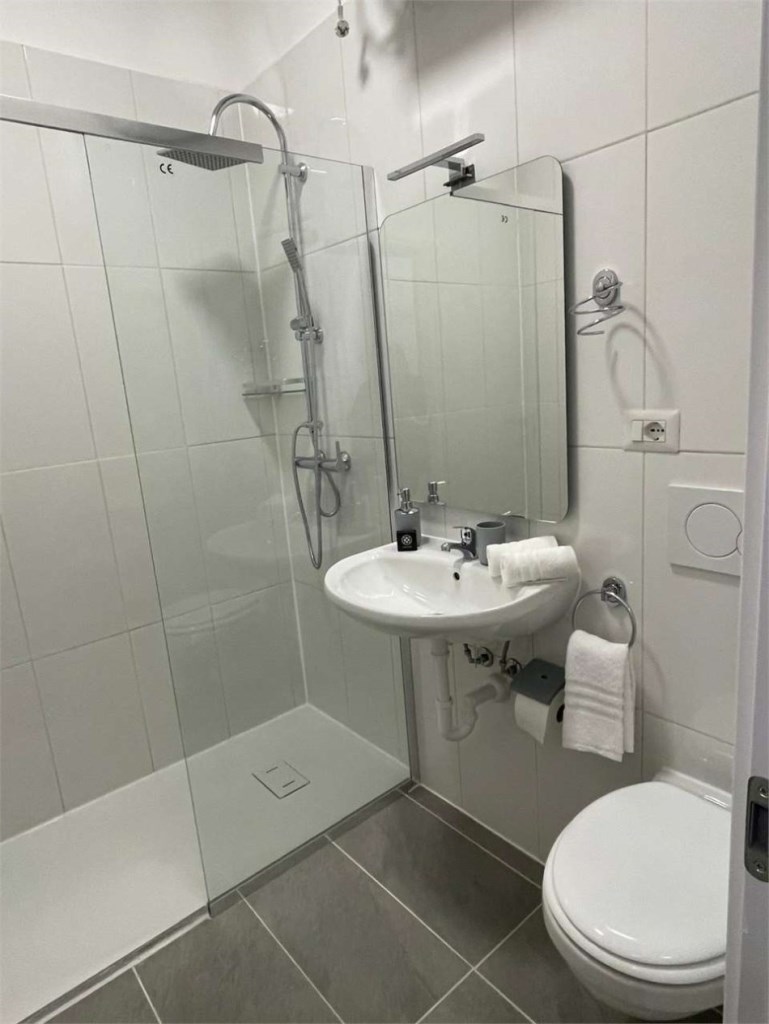 casa indipendente in vendita a Lavena Ponte Tresa in zona Ponte Tresa
