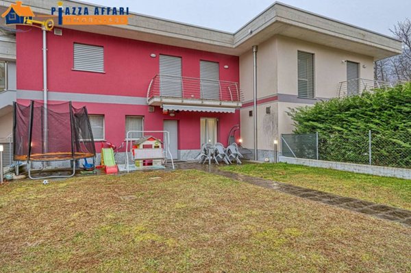 appartamento in vendita a Lavena Ponte Tresa