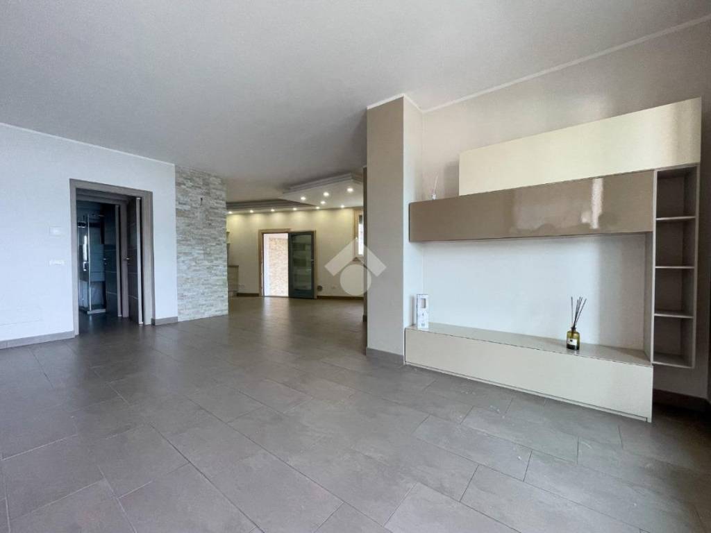 appartamento in vendita a Lavena Ponte Tresa