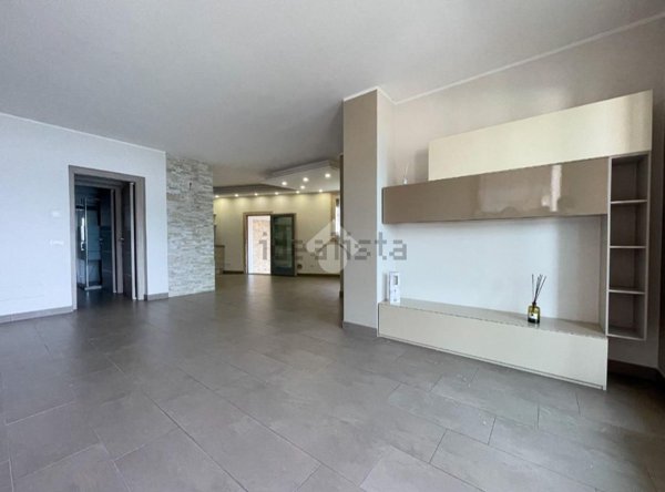 appartamento in vendita a Lavena Ponte Tresa