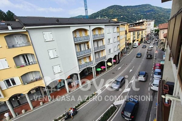 appartamento in vendita a Lavena Ponte Tresa in zona Ponte Tresa