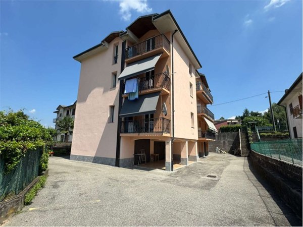 appartamento in vendita a Lavena Ponte Tresa