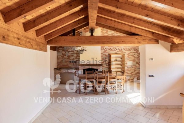pentavano in vendita a Lavena Ponte Tresa