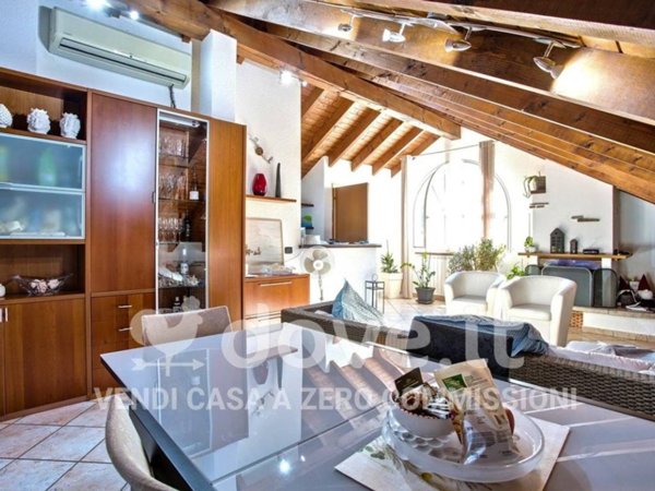 appartamento in vendita a Lavena Ponte Tresa