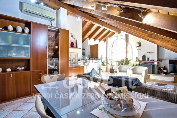 appartamento in vendita a Lavena Ponte Tresa
