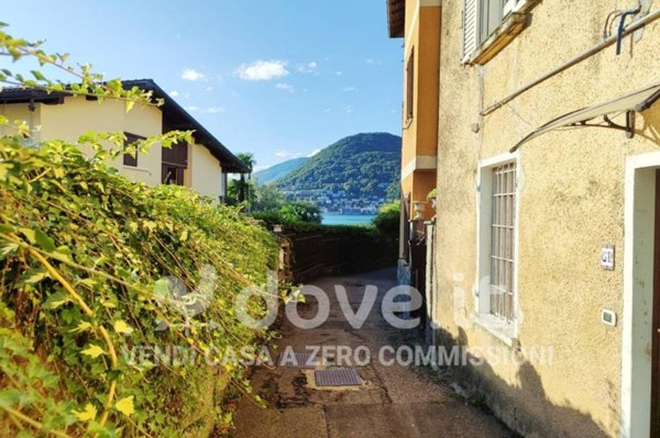 appartamento in vendita a Lavena Ponte Tresa in zona Ponte Tresa