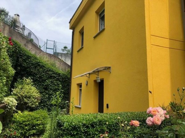 casa indipendente in vendita a Lavena Ponte Tresa