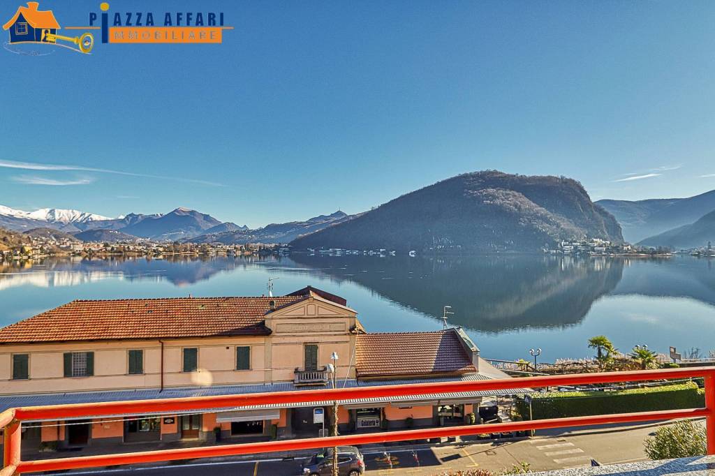 casa indipendente in vendita a Lavena Ponte Tresa