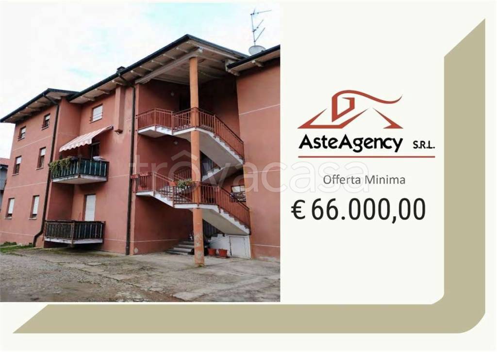 appartamento in vendita a Lavena Ponte Tresa