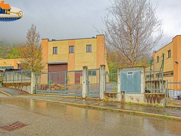 appartamento in vendita a Lavena Ponte Tresa