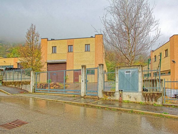 appartamento in vendita a Lavena Ponte Tresa