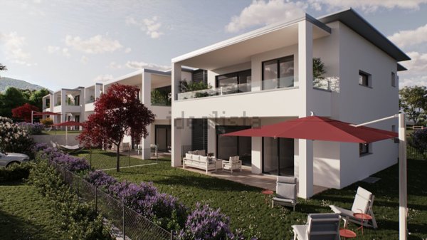 appartamento in vendita a Lavena Ponte Tresa