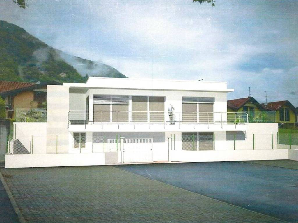 casa indipendente in vendita a Lavena Ponte Tresa