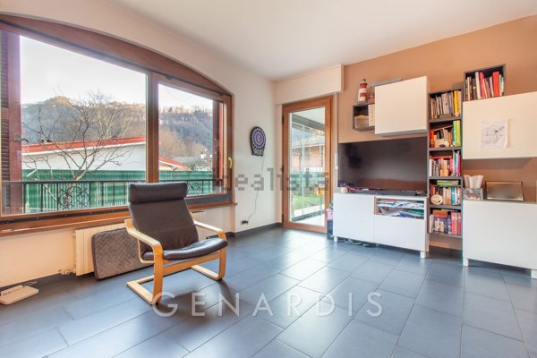 appartamento in vendita a Lavena Ponte Tresa