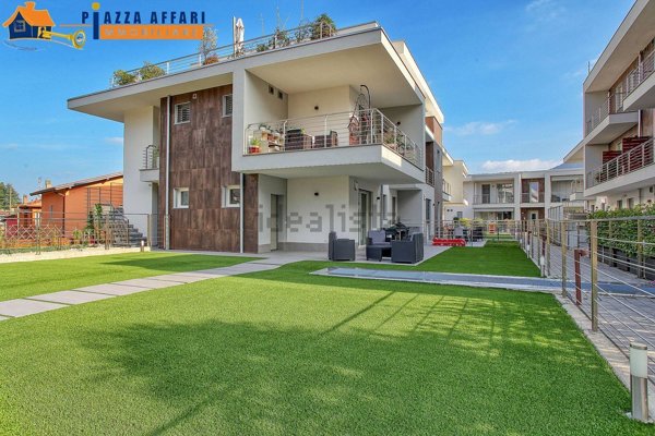 appartamento in vendita a Lavena Ponte Tresa