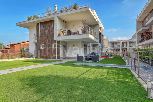 appartamento in vendita a Lavena Ponte Tresa