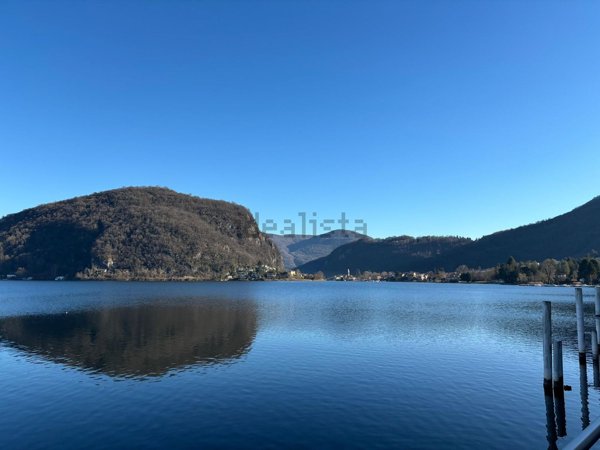 casa indipendente in vendita a Lavena Ponte Tresa