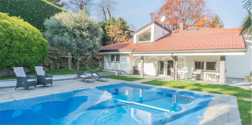 casa indipendente in vendita a Lavena Ponte Tresa in zona Ponte Tresa