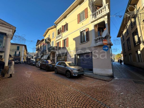 appartamento in vendita a Lavena Ponte Tresa in zona Ponte Tresa