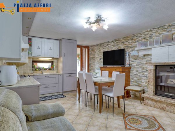 appartamento in vendita a Lavena Ponte Tresa