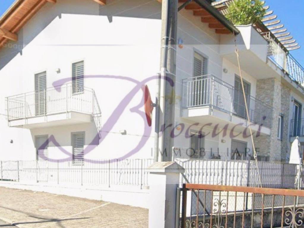appartamento in vendita a Lavena Ponte Tresa