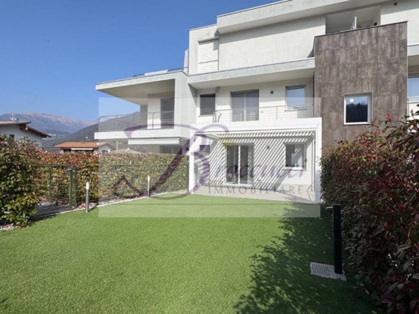 appartamento in vendita a Lavena Ponte Tresa